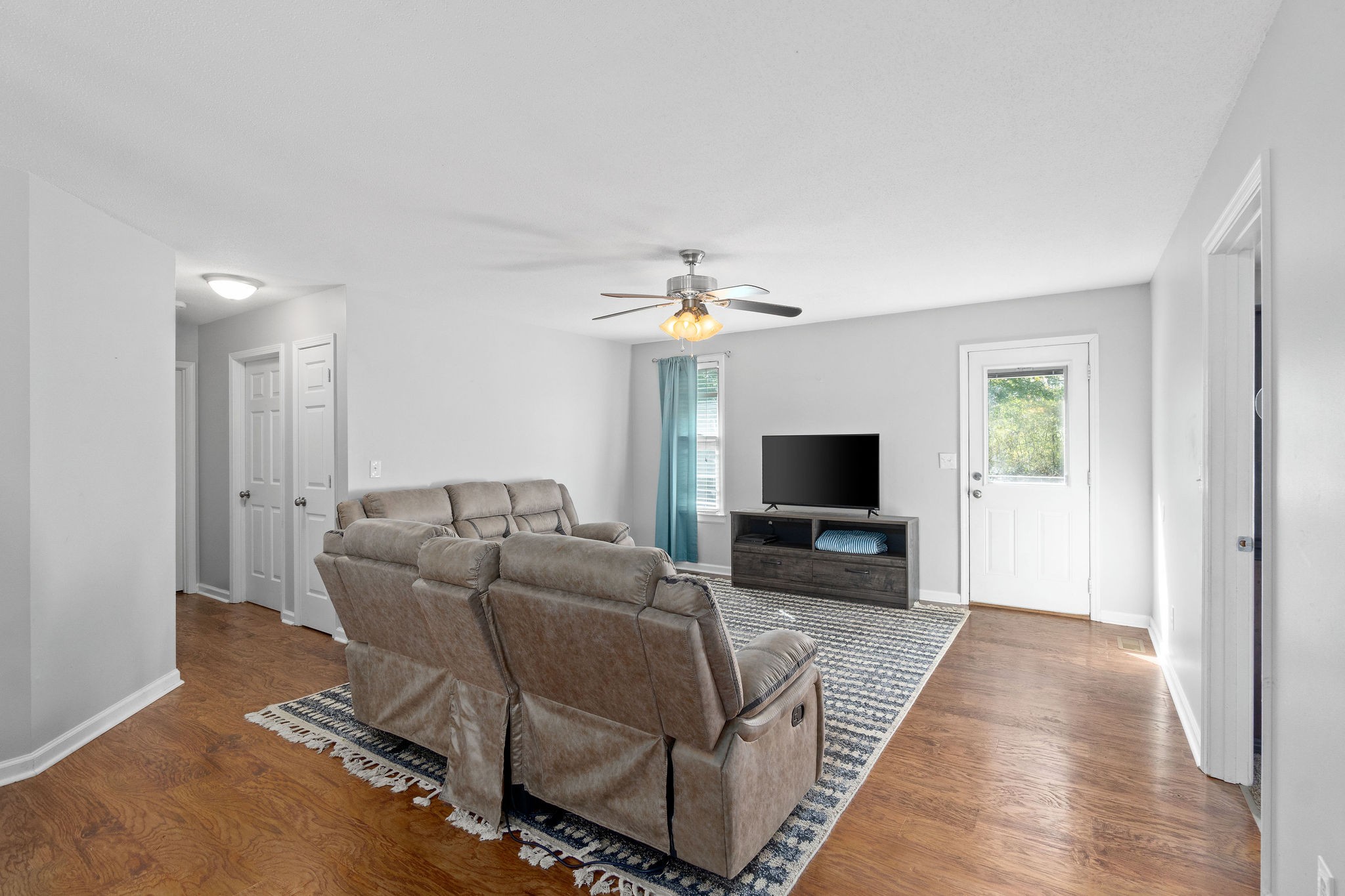 558 Wooten Road Clarksville, TN 37042 - Photo 6 of 35 Gallery Image 6