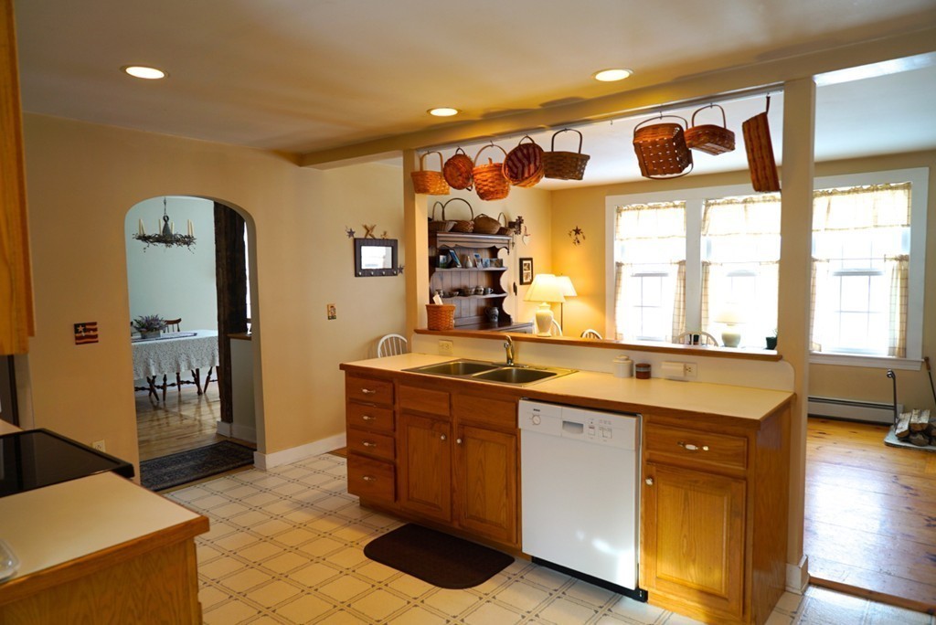 14 Gregory Hill Road Princeton, MA 01541 - Photo 9 of 30 Gallery Image 9