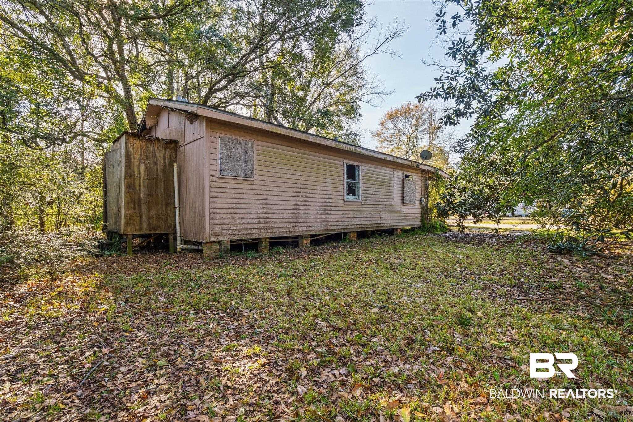 2970 Persons Street Mobile, AL 36612 - Photo 2 of 6