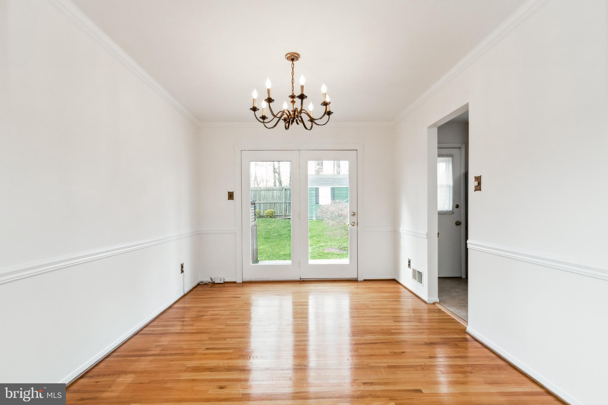 8708 Kerry Lane Springfield, VA 22152 - Photo 8 of 32 Gallery Image 8