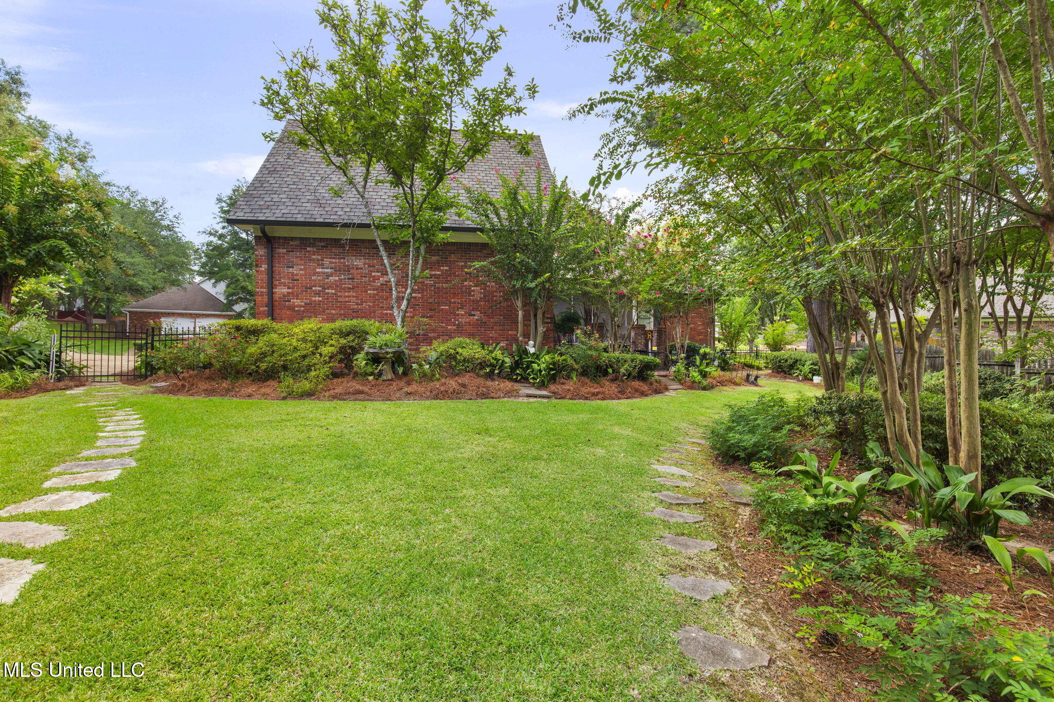 41 Long Cove Court Madison, MS 39110 - Photo 20 of 29 74-web-or-mls-41 Long Cv-74