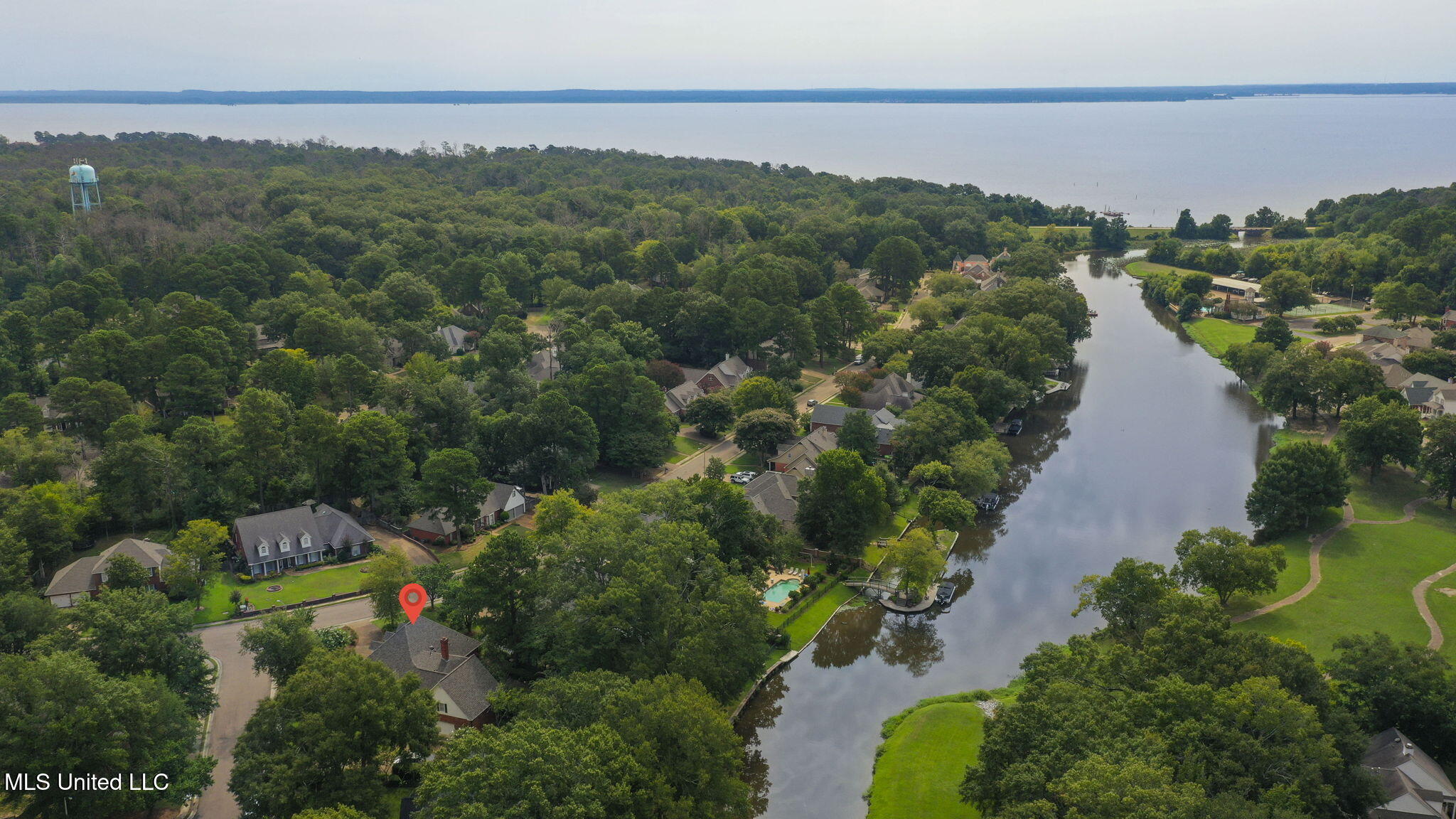 41 Long Cove Court Madison, MS 39110 - Photo 4 of 29 85-web-or-mls-41 Long Cv-80a
