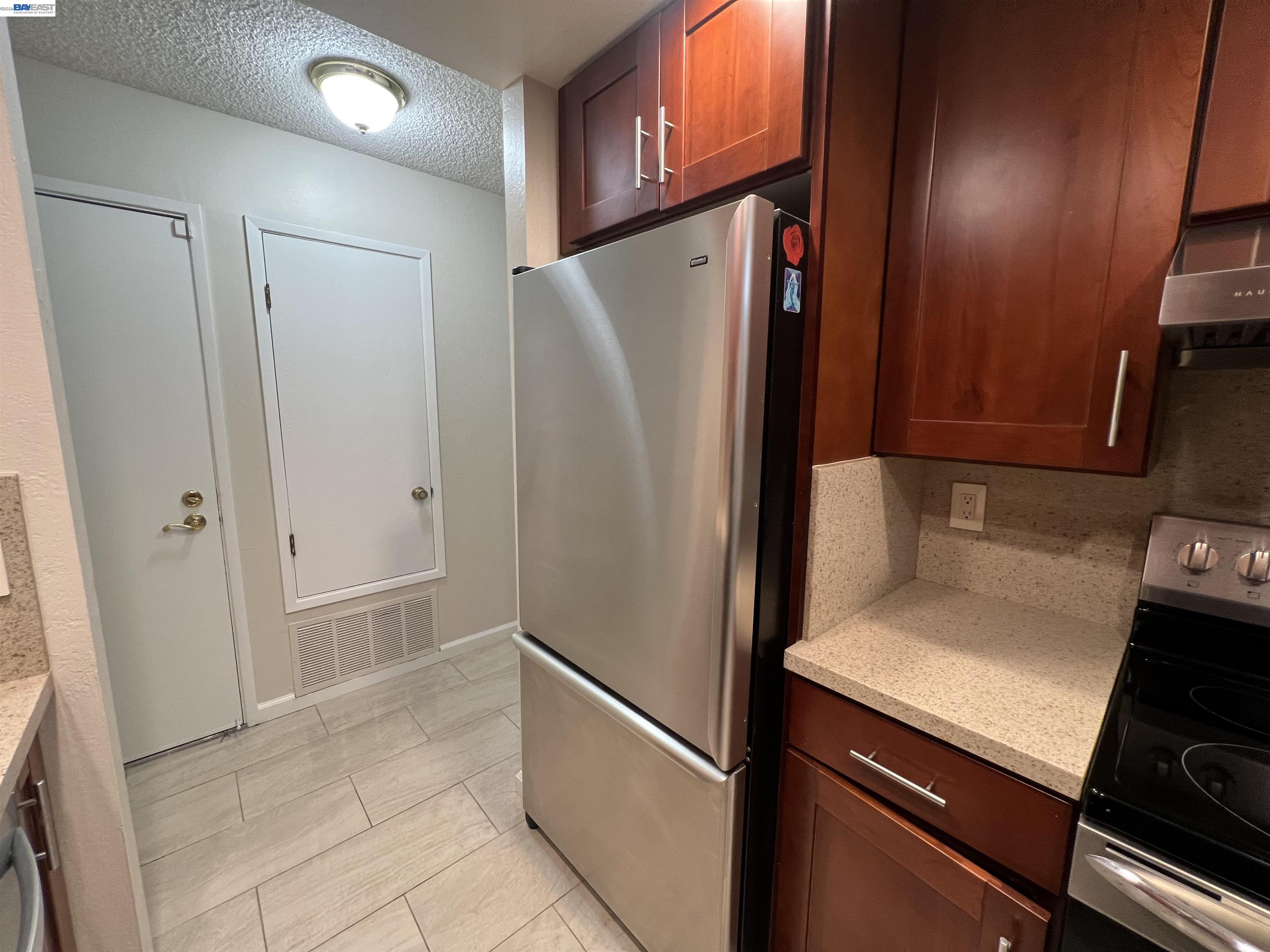 4176 San Pablo Dam Road, Unit B El Sobrante, CA 94803 - Photo 8 of 19