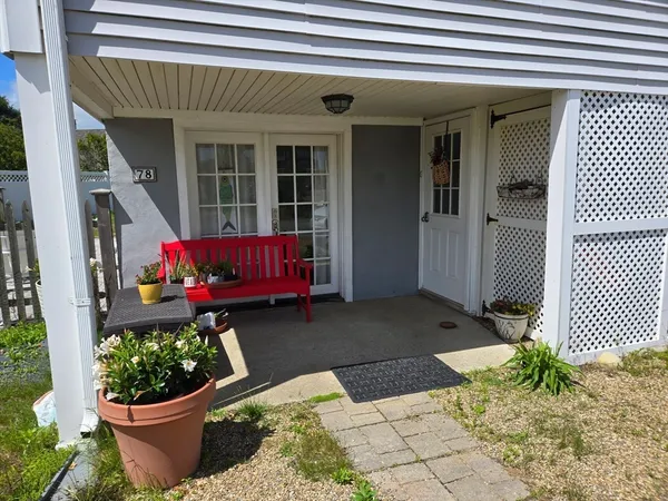 $3,500 | 78 Southern, Unit A, Newbury, MA 01951
