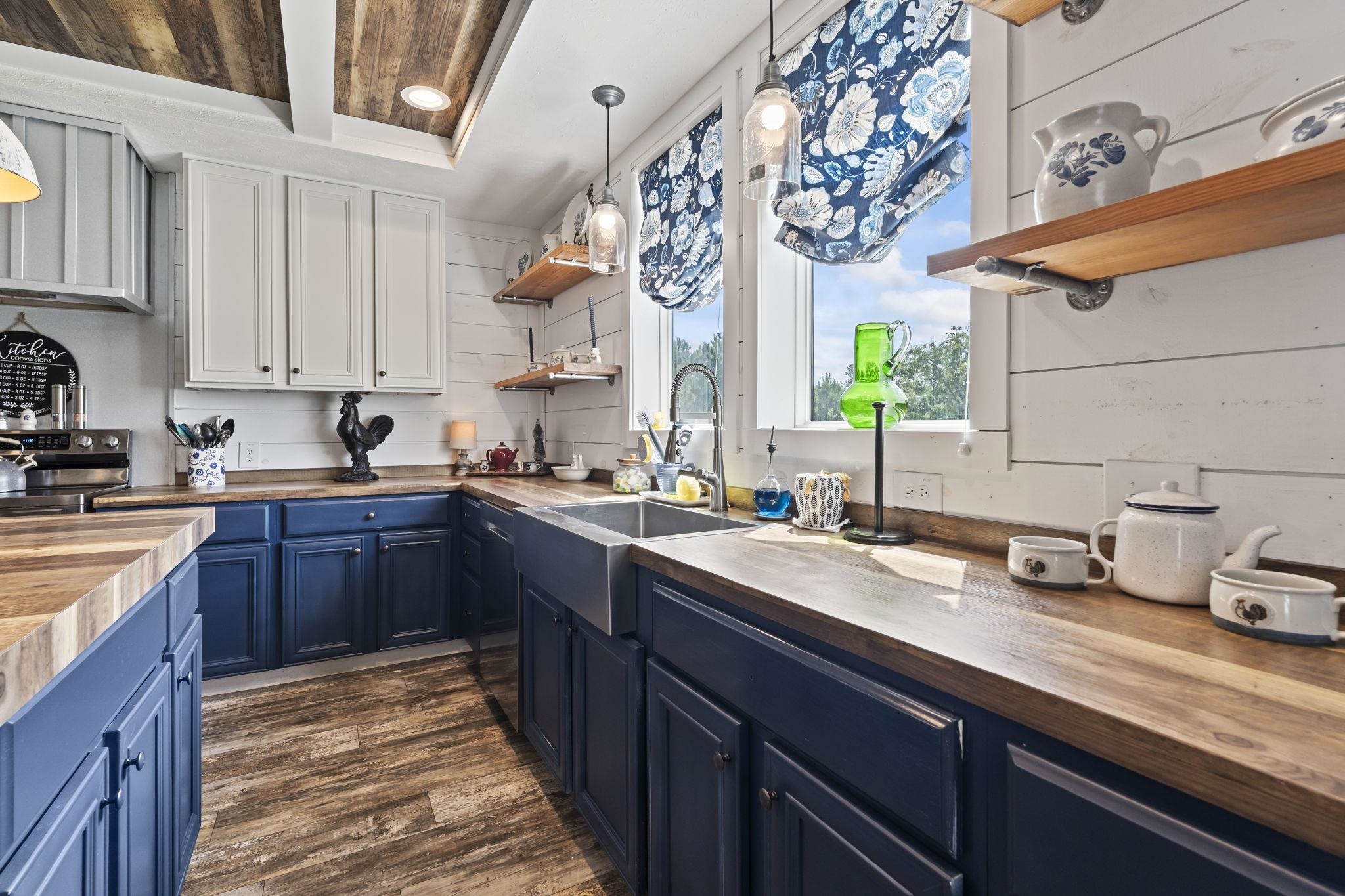 2258 Grier Dock Road Galivants Ferry, SC 29544 - Photo 12 of 48