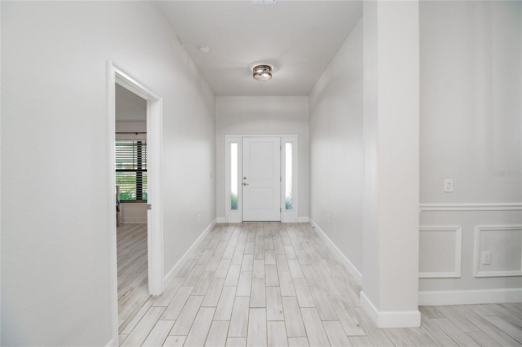 4820 Summit View Way Auburndale, FL 33823 - Photo 2 of 42