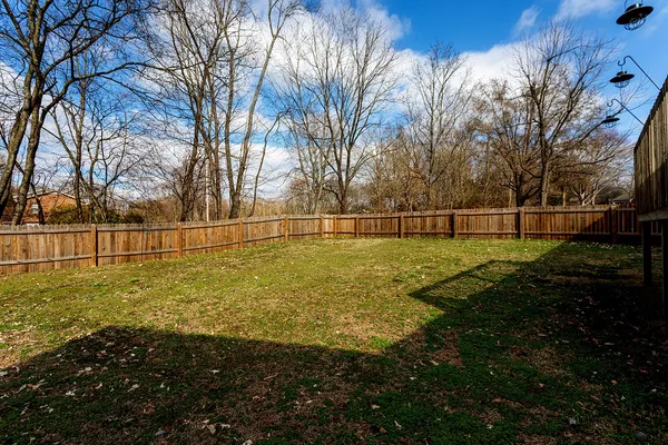 $2,350 | 128 Larkspur Court, White House, TN 37188