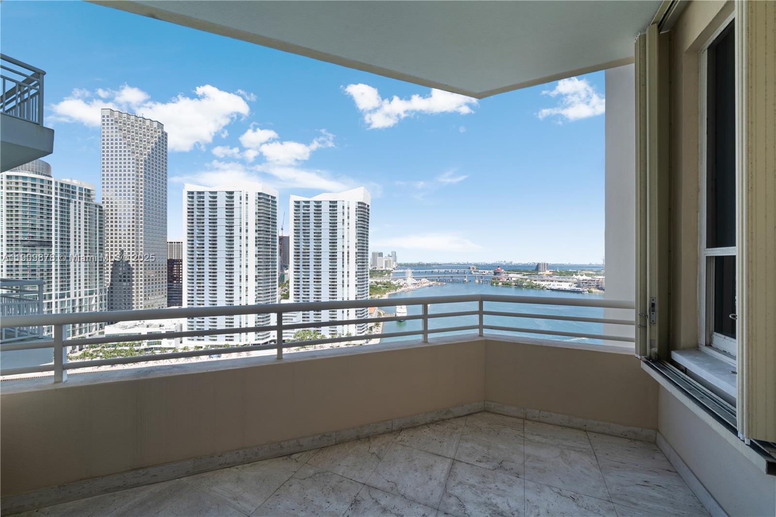 888 Brickell Key Drive, Unit 2610 Miami, FL 33131 - Photo 15 of 37