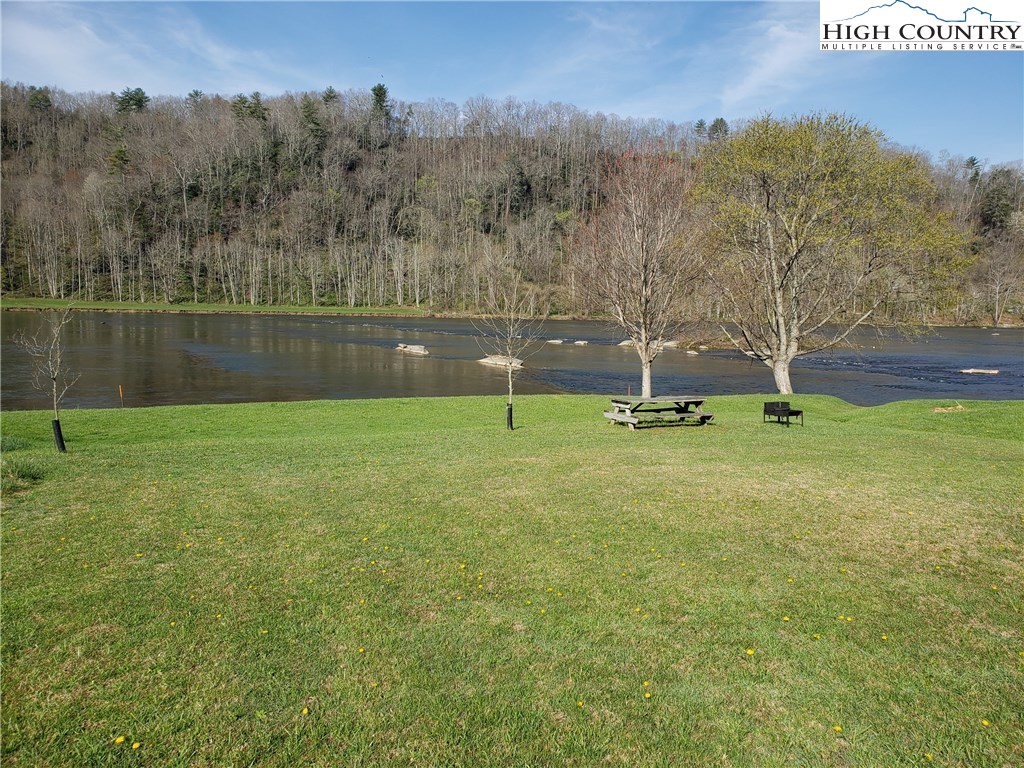 772 Dixon Road Galax, VA 24333 - Photo 3 of 23 Gallery Image 3