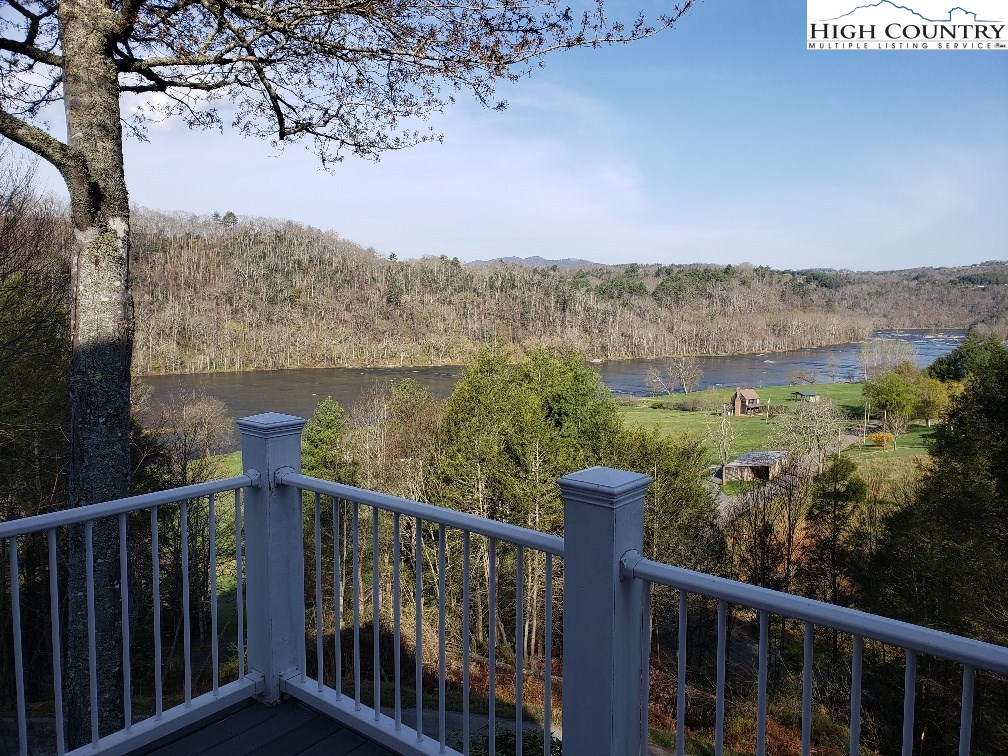772 Dixon Road Galax, VA 24333 - Photo 4 of 23 Gallery Image 4