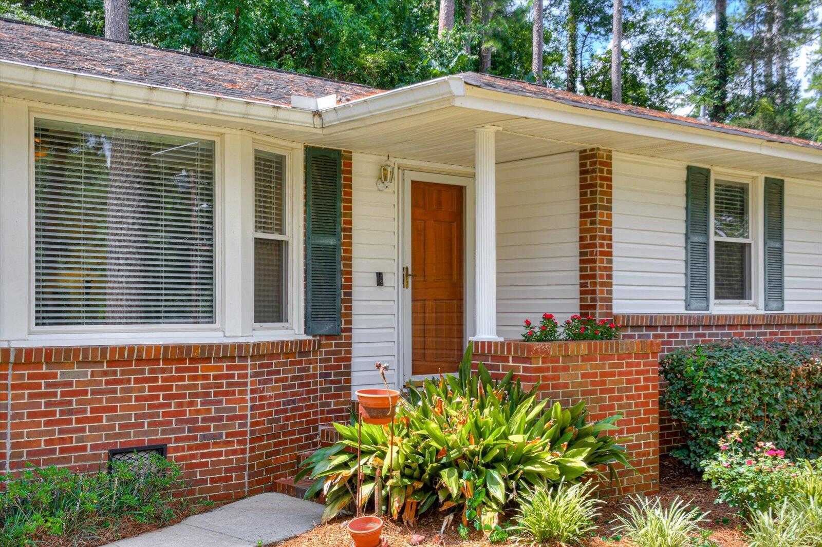 3124 Sussex Road Augusta, GA 30909 - Photo 5 of 48 05-105