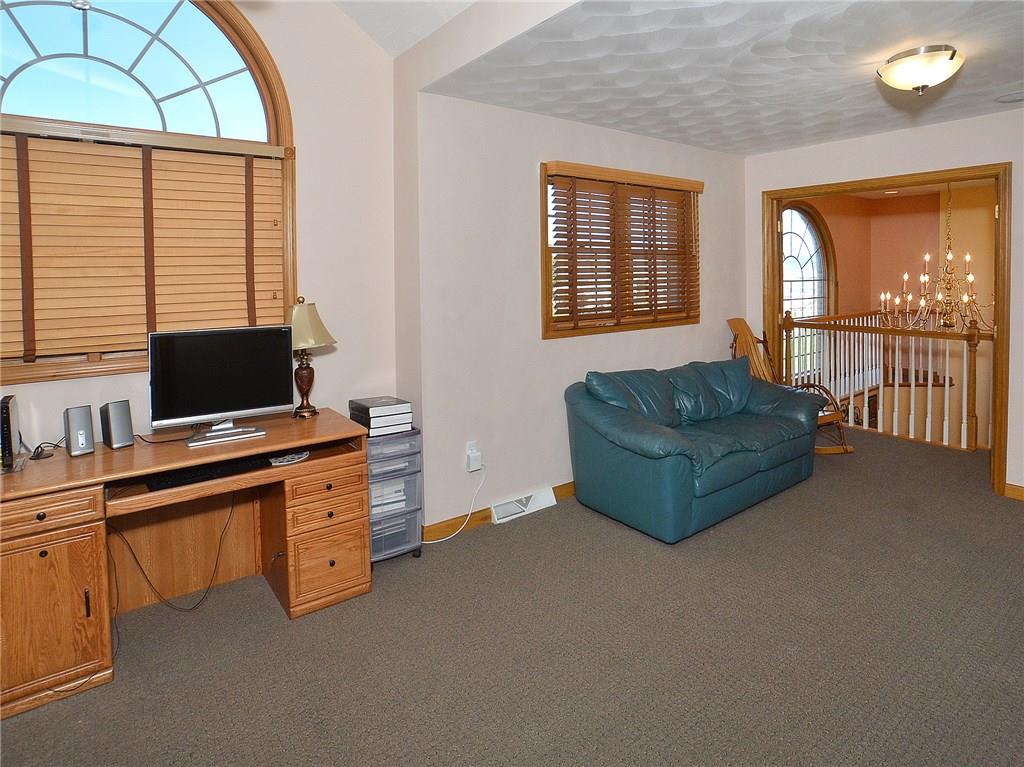 1009 Country Club Drive Jeannette, PA 15644 - Photo 17 of 25 Gallery Image 17