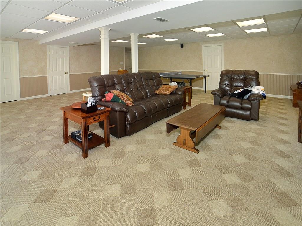 1009 Country Club Drive Jeannette, PA 15644 - Photo 22 of 25 Gallery Image 22