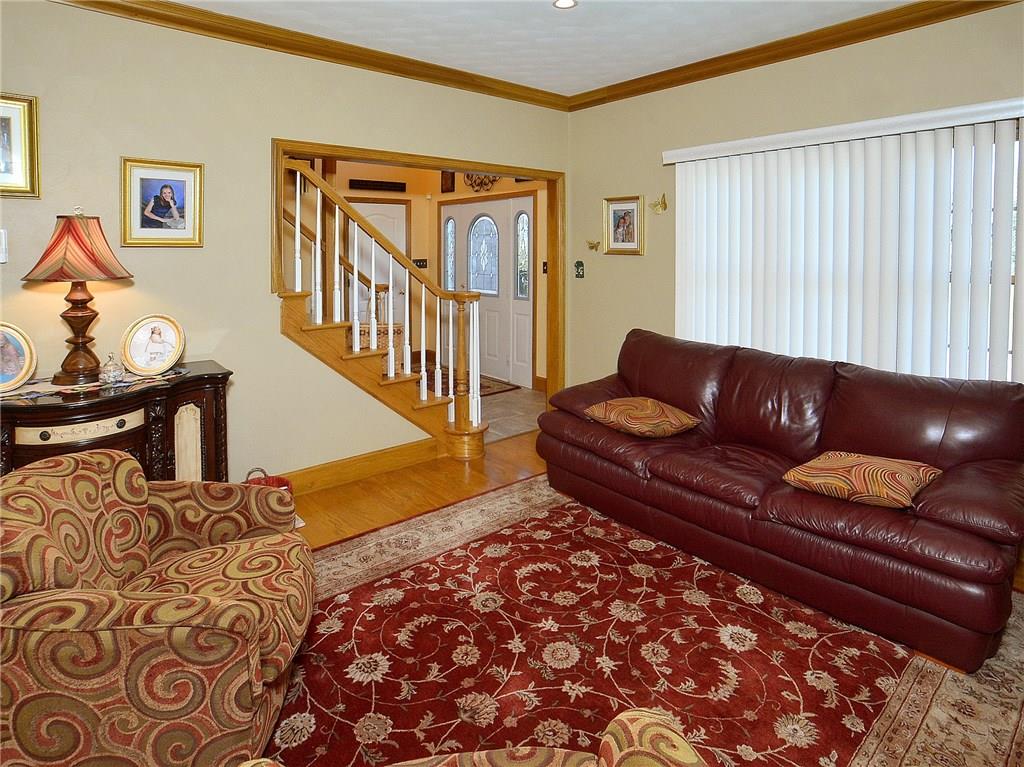 1009 Country Club Drive Jeannette, PA 15644 - Photo 9 of 25 Gallery Image 9