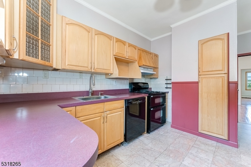 2116 East Edgar Road, Unit 2 Linden, NJ 07036 - Photo 4 of 20 Gallery Image 4