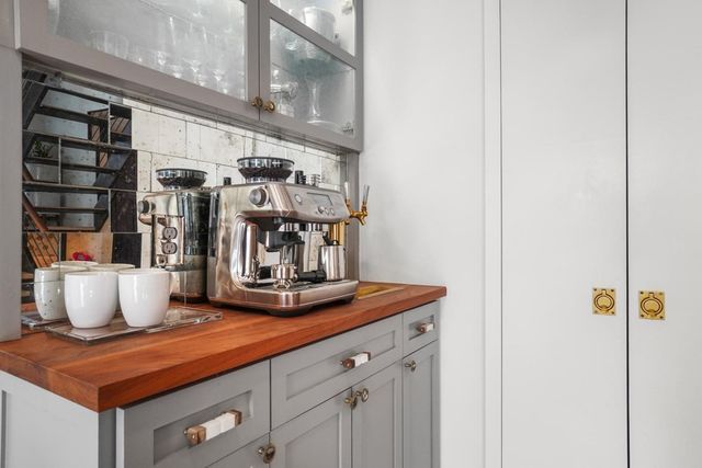 $1,850,000 | 208 West Canton Street, Unit 1, Boston, MA 02116