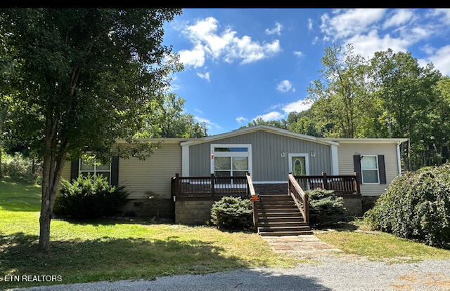 517 Collins Road Jonesville, VA 24263 - Photo 2 of 33 IMG_3070