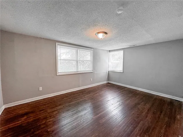 $122,500 | 5825 Manchester Avenue, Kansas City, MO 64129