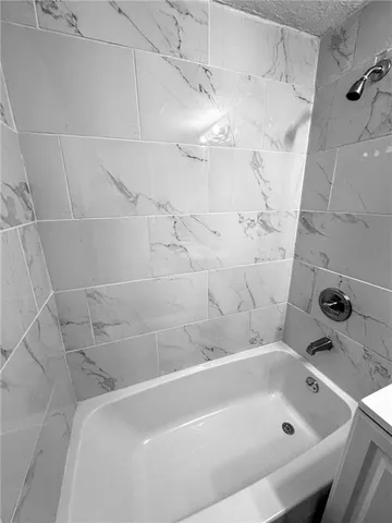 $122,500 | 5825 Manchester Avenue, Kansas City, MO 64129