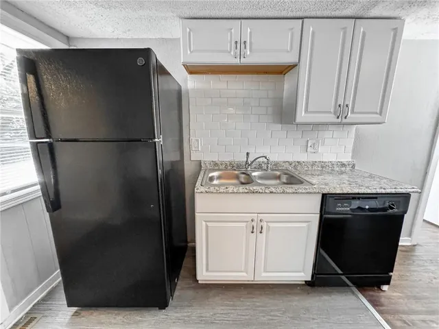 $122,500 | 5825 Manchester Avenue, Kansas City, MO 64129