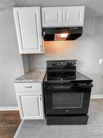 $122,500 | 5825 Manchester Avenue, Kansas City, MO 64129