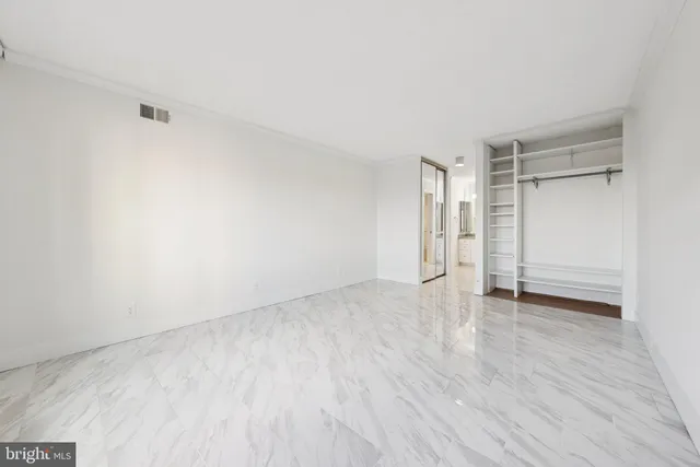 $2,750 | 307 Yoakum Parkway, Unit 519, Alexandria, VA 22304