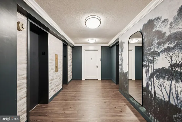 $2,750 | 307 Yoakum Parkway, Unit 519, Alexandria, VA 22304