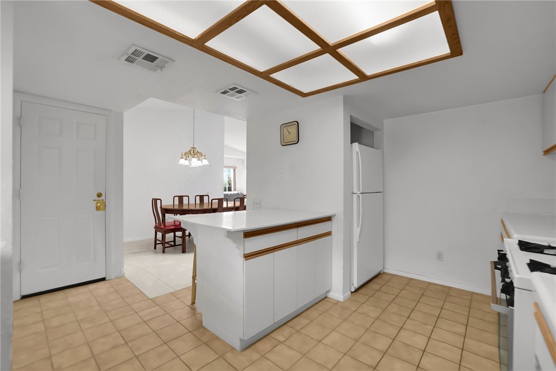 67260 Ovante Road Cathedral City, CA 92234 - Photo 11 of 32