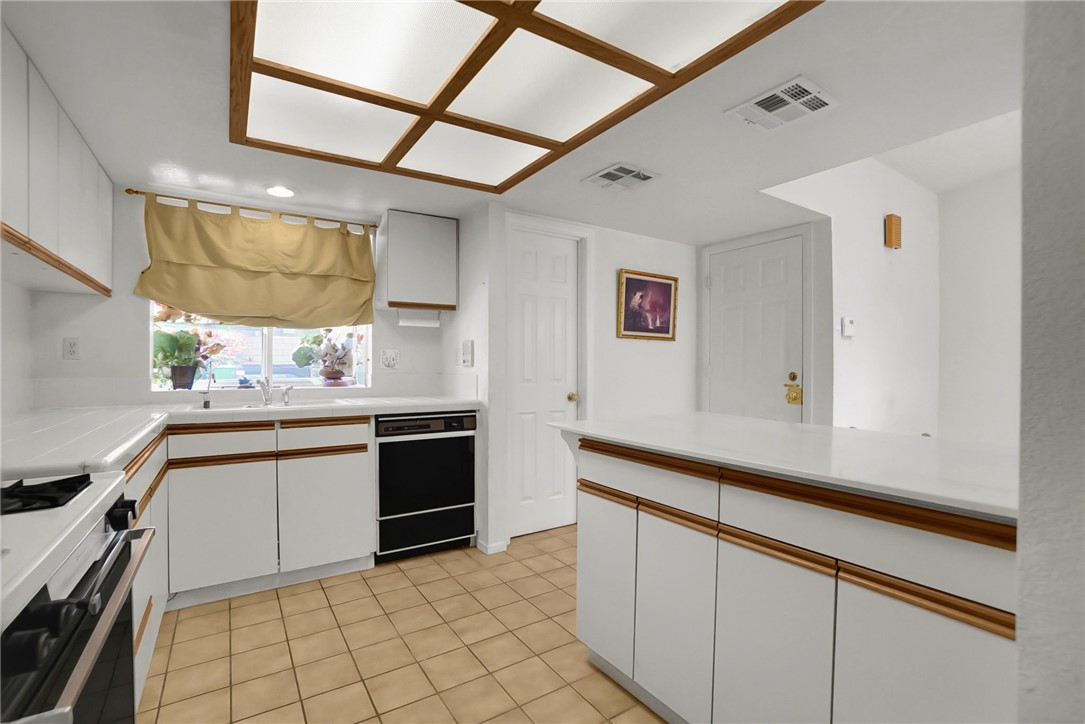 67260 Ovante Road Cathedral City, CA 92234 - Photo 12 of 32