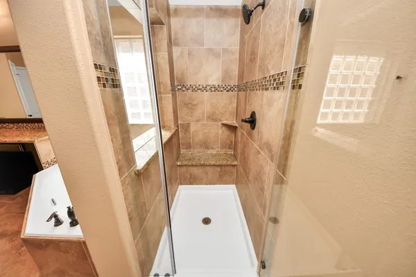 $3,225 | 9427 Sapphire Bay Lane, Rosharon, TX 77583