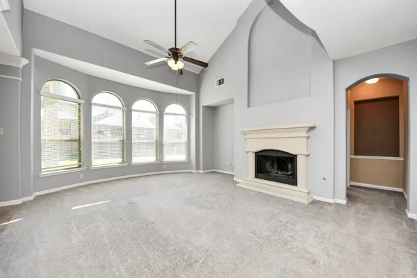 $3,225 | 9427 Sapphire Bay Lane, Rosharon, TX 77583