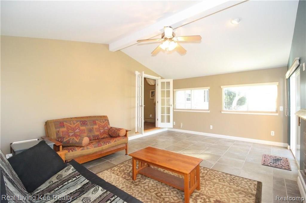 1535 East Hamlin Road Rochester Hills, MI 48307 - Photo 16 of 27