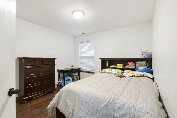 $425,000 | 75 Woodland Park Circle, Gilberts, IL 60136