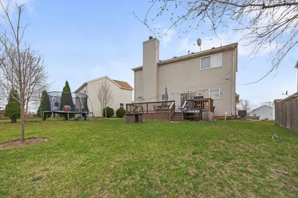 $425,000 | 75 Woodland Park Circle, Gilberts, IL 60136