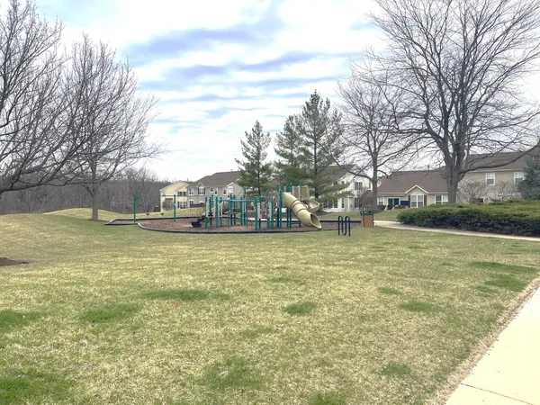 $425,000 | 75 Woodland Park Circle, Gilberts, IL 60136