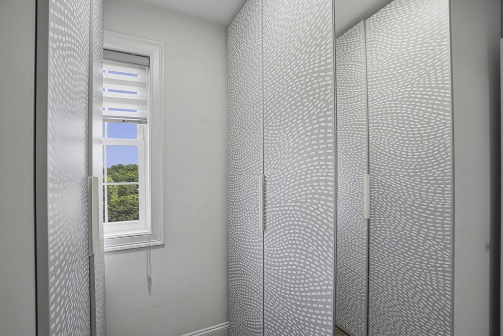 120 Mohawk Path Holliston, MA 01746 - Photo 33 of 36