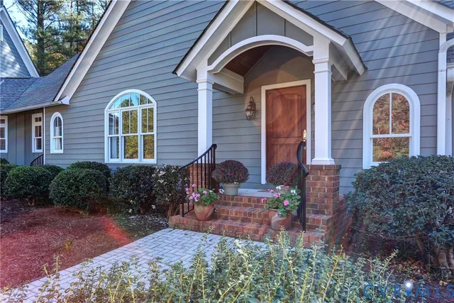 $749,500 | 5461 Tyshire Parkway, Providence Forge, VA 23140