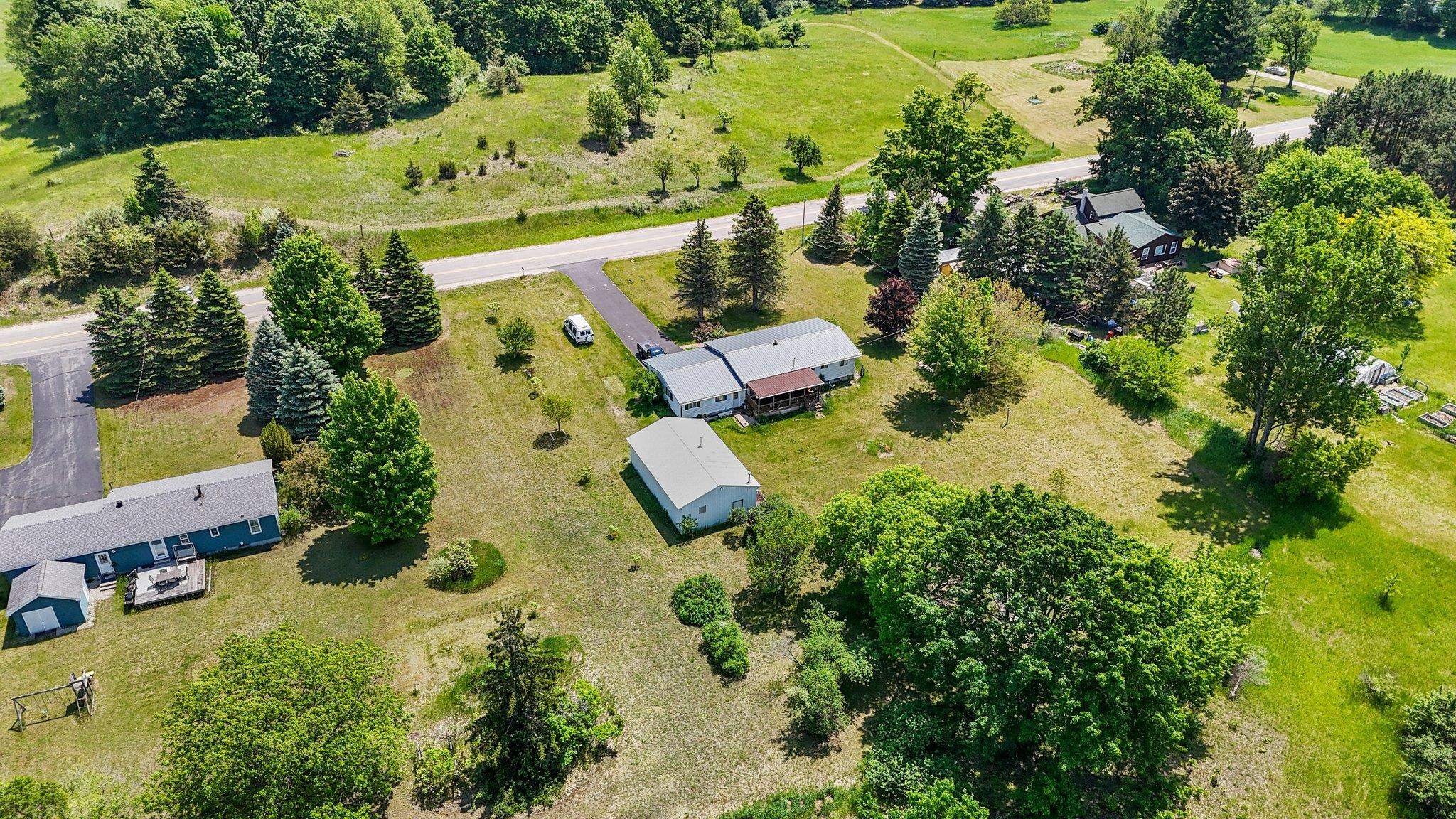 6645 Cram Road Williamsburg, MI 49690 - Photo 10 of 53 Gallery Image 10