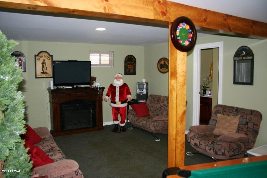6 Fawn Road Hawley, PA 18428 - Photo 22 of 27 Gallery Image 22