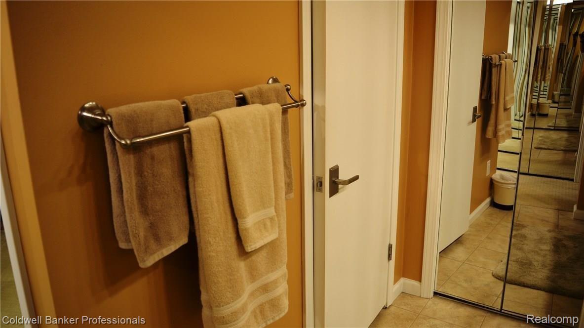 1750 Vernier Road, Unit 9 Grosse Pointe, MI 48236 - Photo 26 of 40 24.JPG