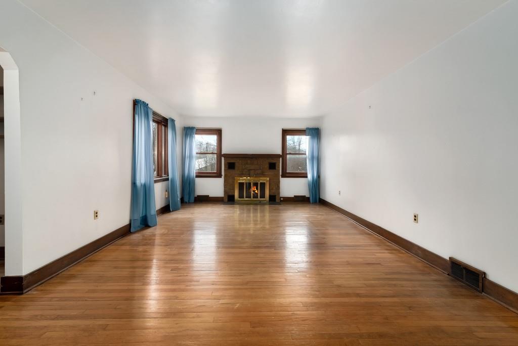 1038 Pittsburgh Road Valencia, PA 16059 - Photo 13 of 25 a view of empty room with furniture and wooden floor