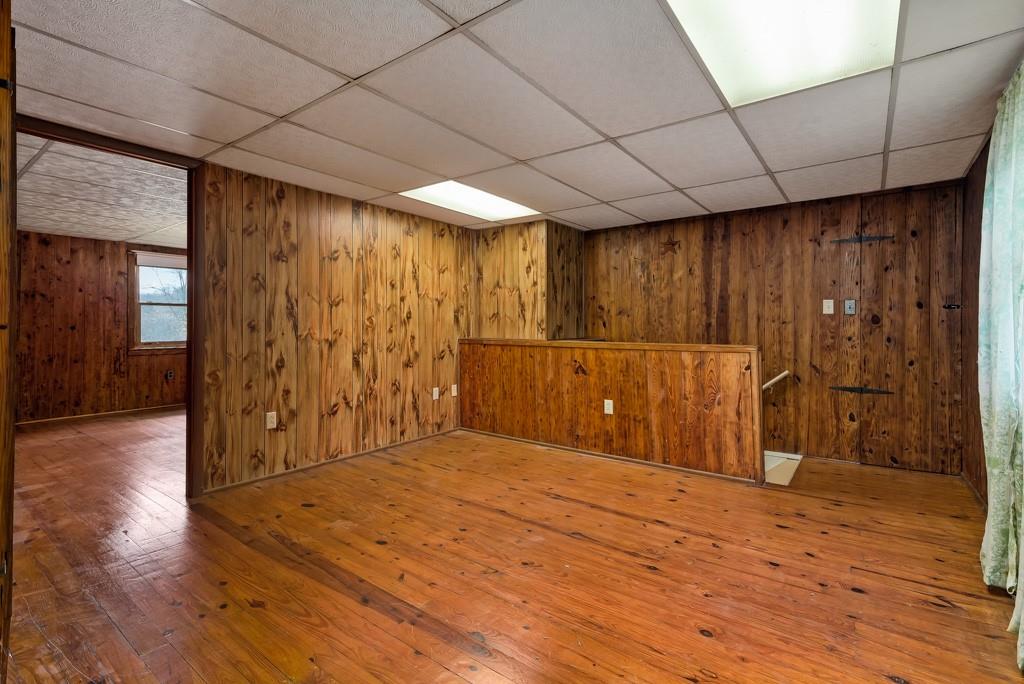 1038 Pittsburgh Road Valencia, PA 16059 - Photo 20 of 25 a view of empty room with wooden floor