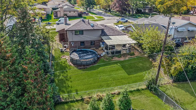 $450,000 | 417 Glenys Drive, Lemont, IL 60439