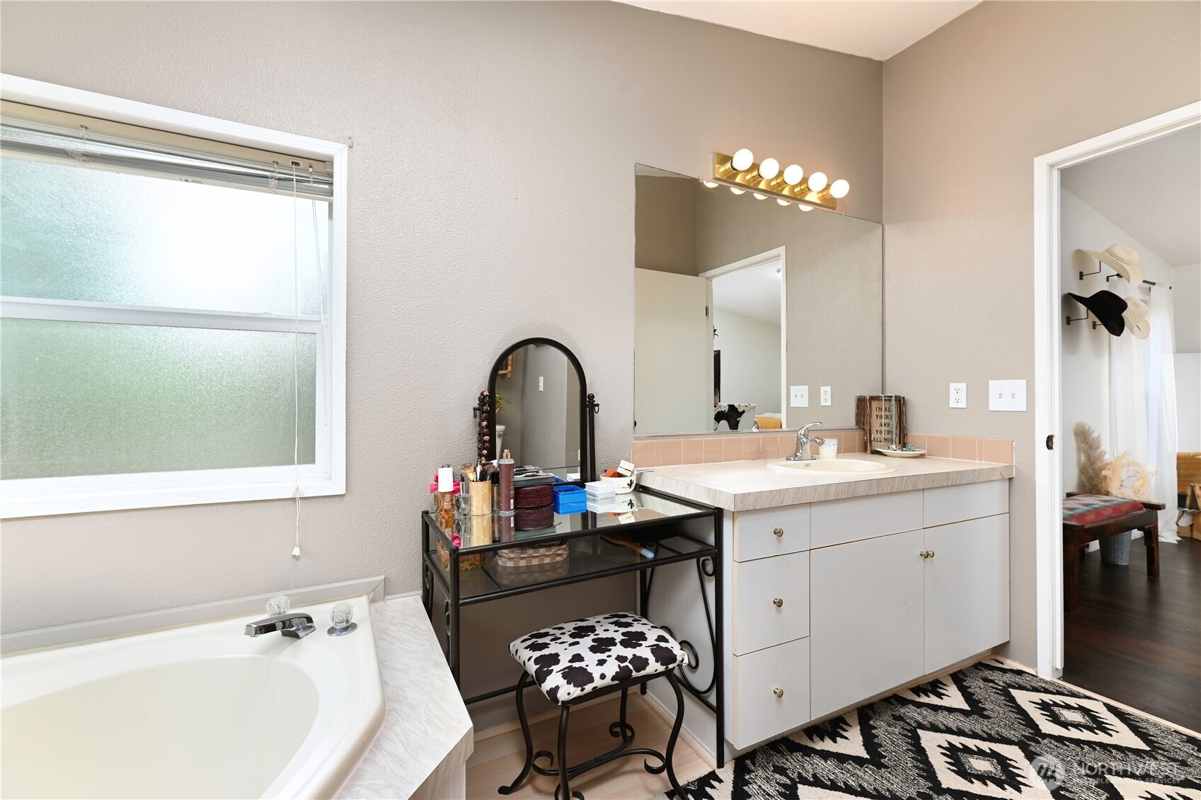 264 West Ihler Road Camano Island, WA 98282 - Photo 22 of 36 Gallery Image 22