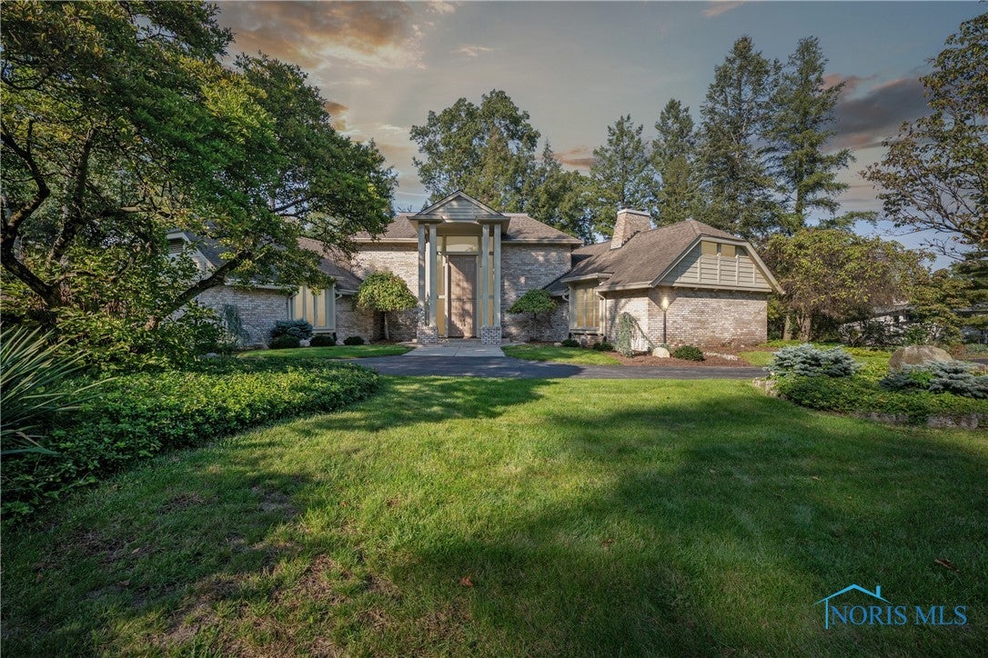 5532 Fox Hill Road Toledo, OH 43623 - Photo 1 of 50 Gallery Image 1