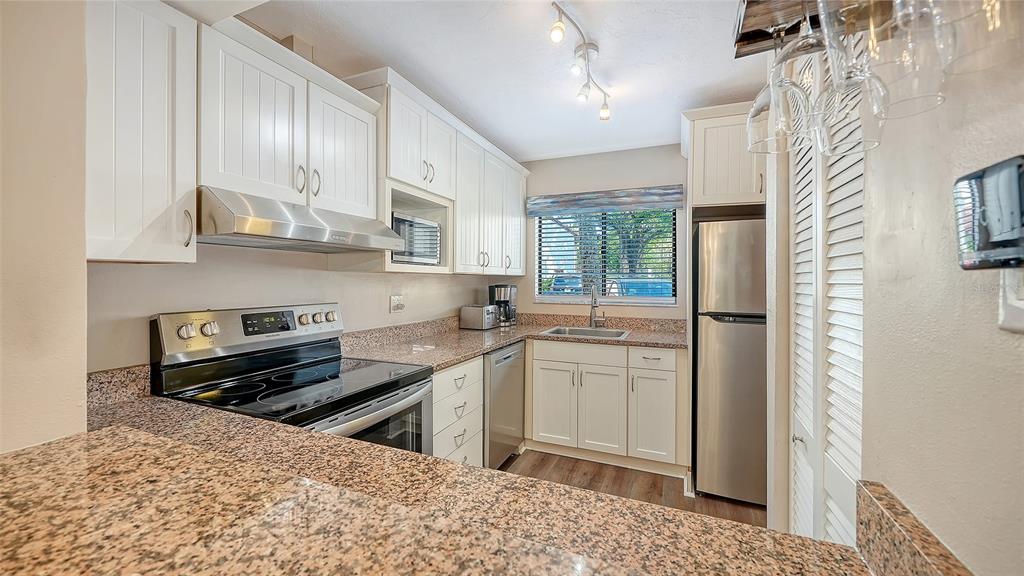 1646 Stickney Point Road, Unit 101 Sarasota, FL 34231 - Photo 26 of 86