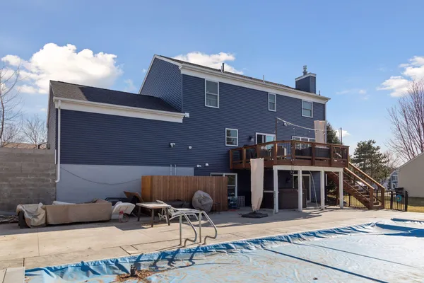 $550,000 | 2423 Pond Avenue East, Maplewood, MN 55119