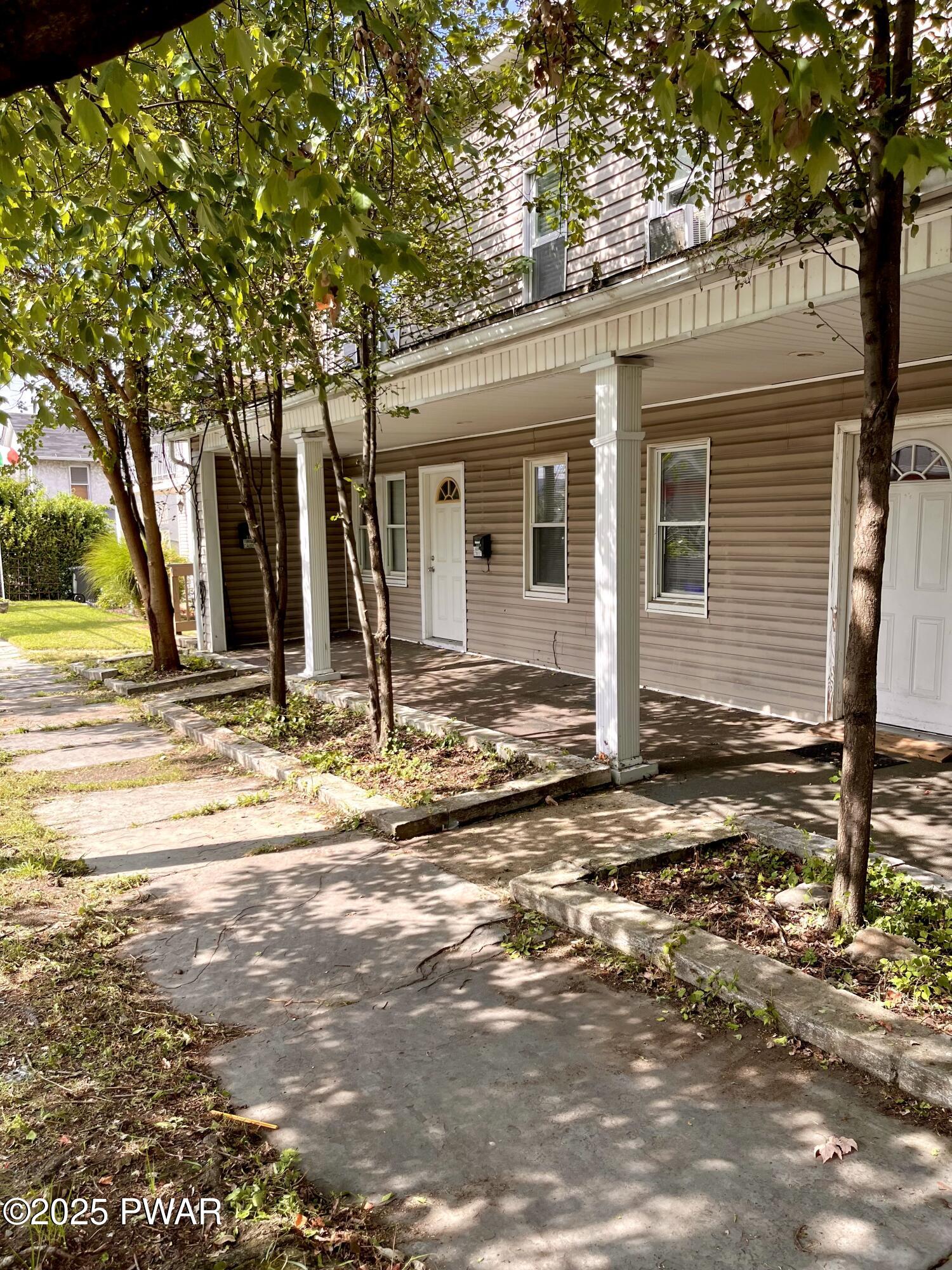 317 Larch Street Scranton, PA 18509 - Photo 2 of 29
