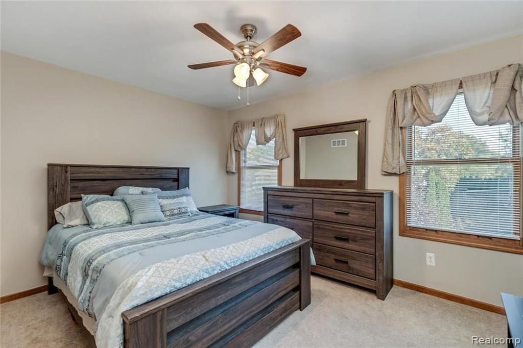 817 Wilwood Road Rochester Hills, MI 48309 - Photo 27 of 44