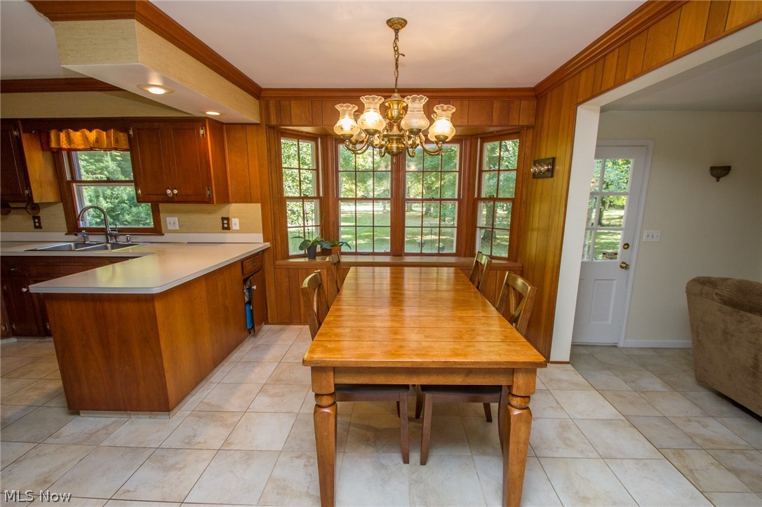 549 Riverview Road Gates Mills, OH 44040 - Photo 11 of 30 Eat-In Kitchen with bay window and beautiful views of property